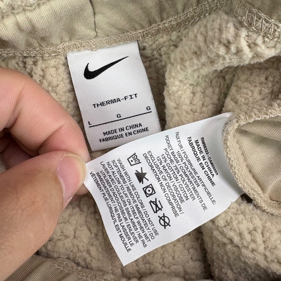 Nike Therma Fit Sherpa Fleece Jogger Sweatpants Tan Beige Womens Size L - Picture 2 of 8